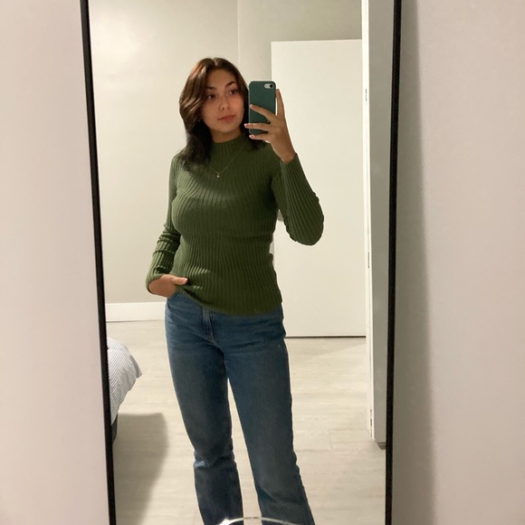 Green Mock Neck - Picture 1 of 3